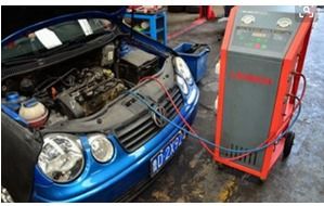 小汽车添加冷媒多少压力