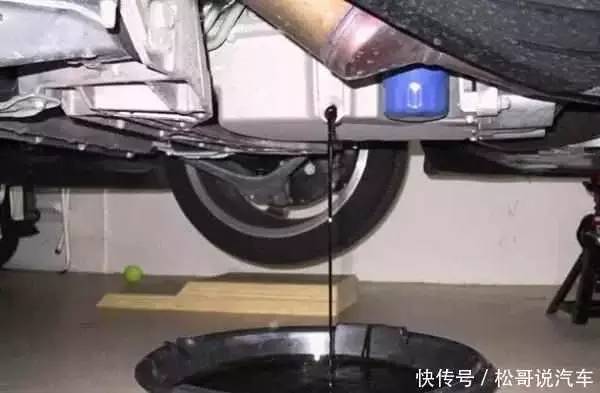 汽车机油开多少公里变黑