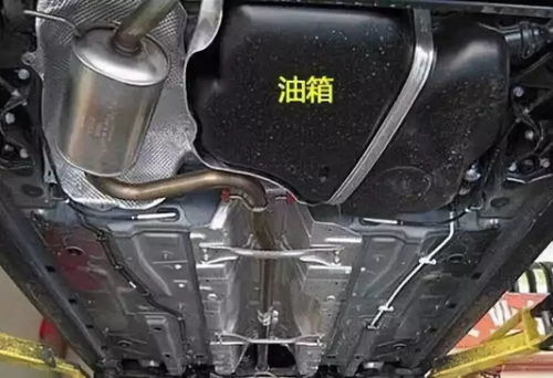 一般汽车加多少升油加满(汽车油箱加满油量解析，一般汽车加多少升油？