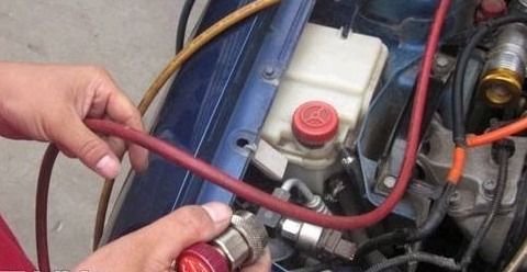 汽车需要空调管吗多少钱(汽车空调管道需求与维护费用解析)