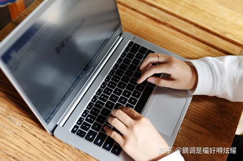 华为荣耀电脑键盘怎么亮(华为荣耀电脑键盘亮度调节指南)