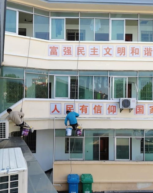 婚房没住人被小区保洁换锁养鸡