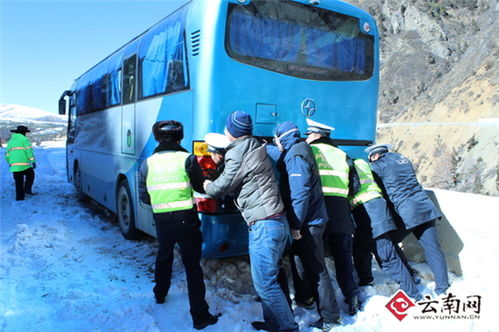 游客称遭强迫购物大巴停无人区