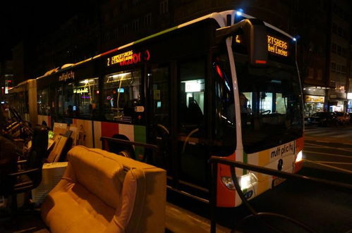 卢森堡有多少公共汽车