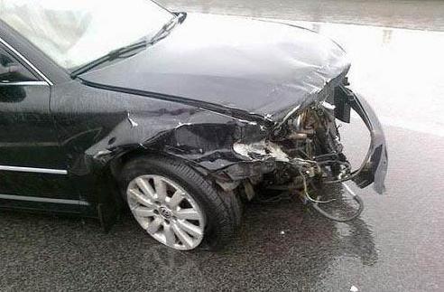 汽车被追尾折损多少合适