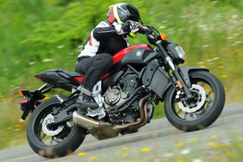 汽车摩托正常怠速多少