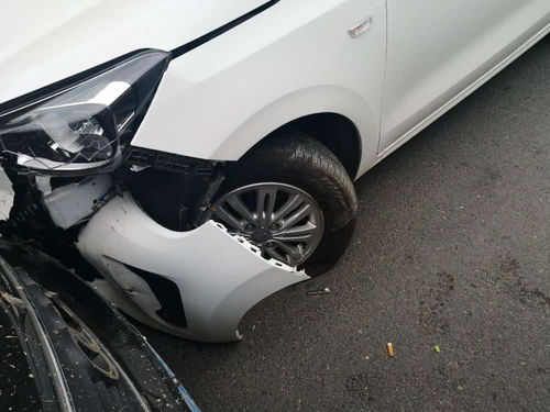 汽车灯坏保险赔多少