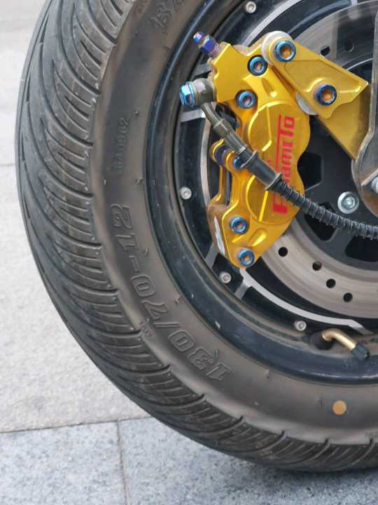 回收汽车真空胎价格多少