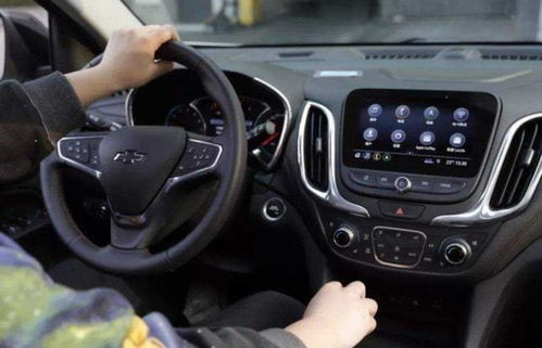 汽车转速多少需踩离合