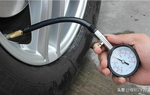 小汽车气压是多少合适