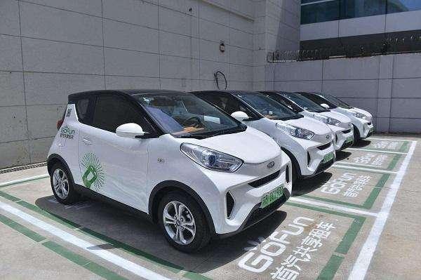 汽车押8万一般月息多少