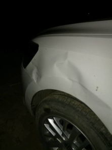 汽车喷漆钣金多少钱