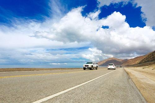 汽车倒着开到多少公里