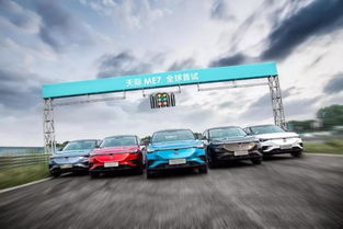 汽车加速时电压是多少