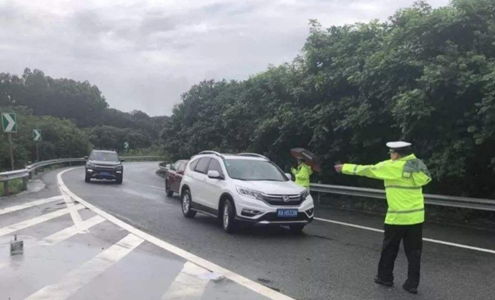 银川汽车救援收费多少