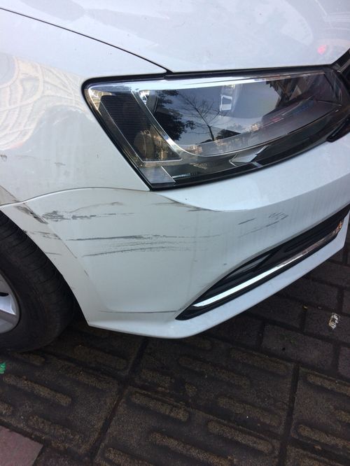 汽车补一点点漆多少钱