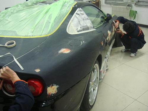 来宾汽车喷漆工资多少