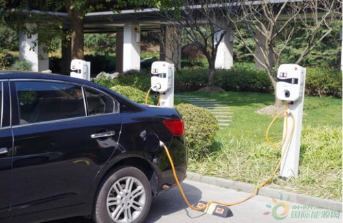 汽车自己充电是多少伏