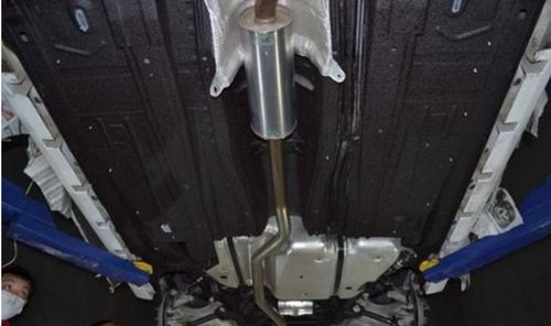 汽车底盘装甲多少钱一瓶