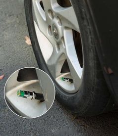 汽车前胎压多少最好