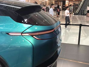 汽车最大连屏多少寸