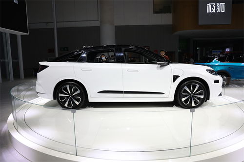 华为汽车阿尔法油耗多少