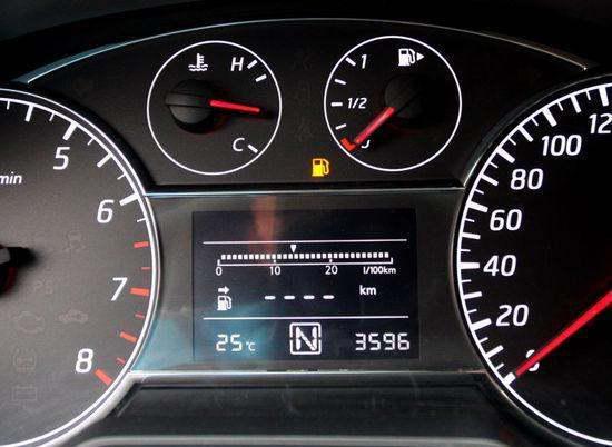 汽车发电用多少油最好