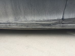 汽车喷漆一个门多少钱