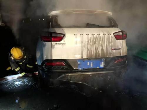 汽车正常着火需要多少油 汽车正常着火需要多少油