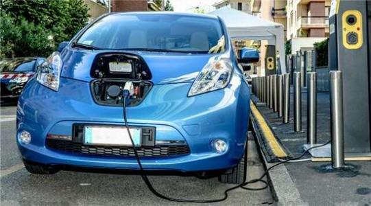 汽车充满电需要多少