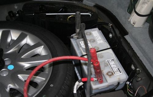 汽车没电跑多少距离会坏