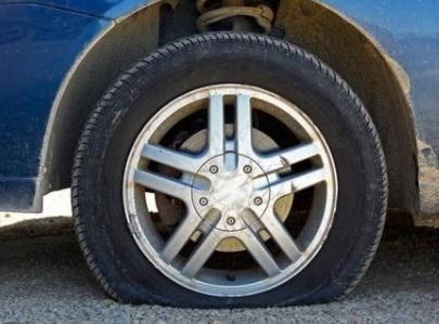 汽车后胎打多少psi