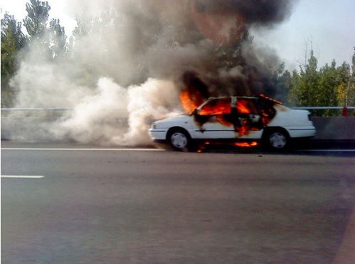 汽车高压电是多少伏