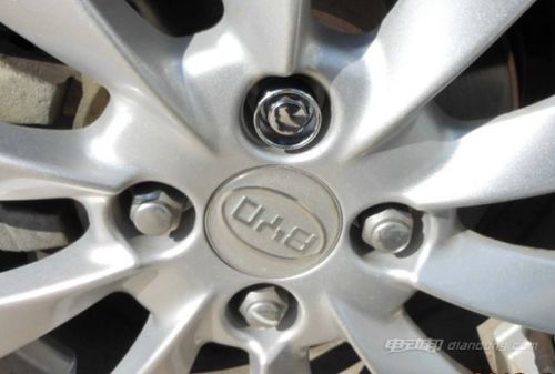 汽车拆卸螺帽多少钱