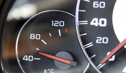 汽车发动温度多少正常