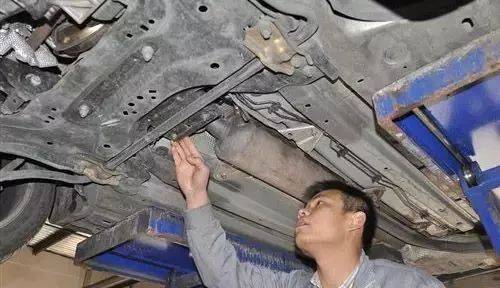 汽车检查底盘多少钱