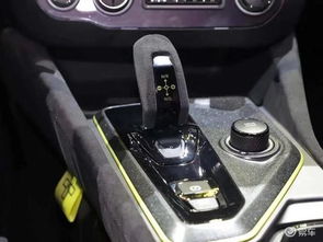 汽车高速多少公里换挡