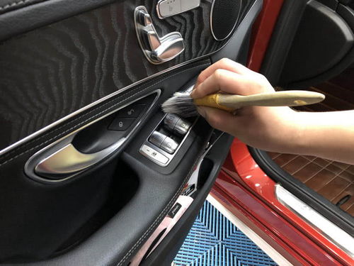 汽车内饰清洗要多少钱 汽车内饰清洗要多少钱