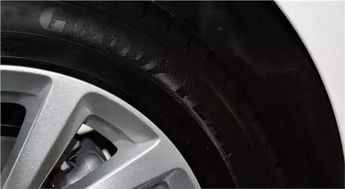 夏天小汽车胎压多少