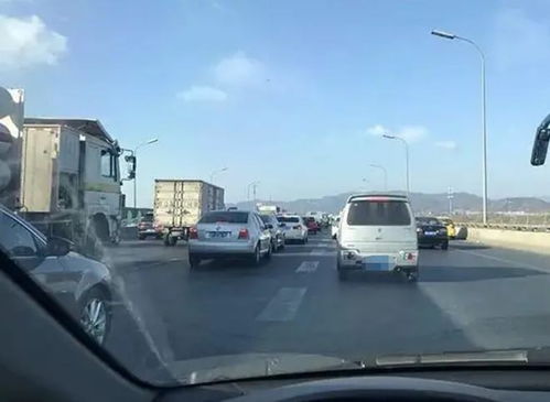 汽车每天多少公里合适开