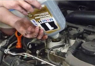 新汽车多少里换机油