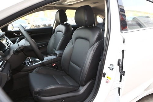 汽车仿皮座椅多少钱