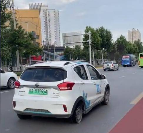 汽车后轮多少速度会摇晃