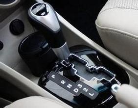 自动档汽车首保多少公里 自动档汽车首保多少公里