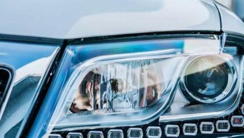 换个汽车日行灯多少钱 换个汽车日行灯多少钱