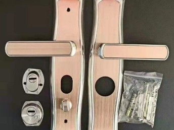 换一套汽车锁多少钱