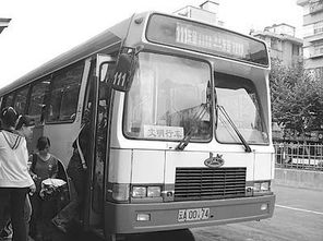 肝胆医院坐多少路汽车