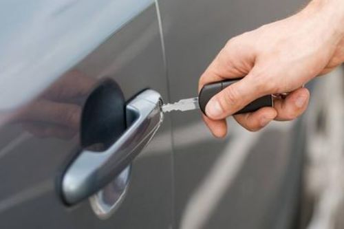 汽车开锁 要多少钱