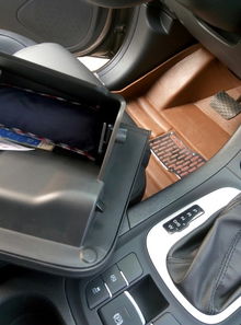 空调格汽车多少钱