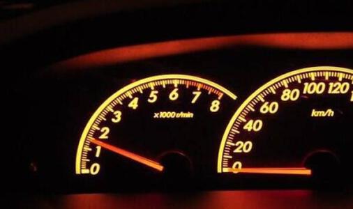 汽车发动之后水温多少度 汽车发动之后水温多少度